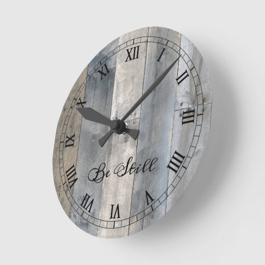 Mooie schaduwen van grijs hout, wees nog steeds ronde klok (Hoek)