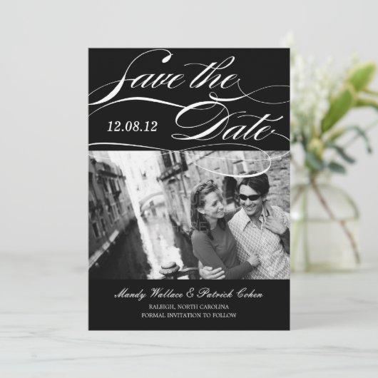 Mooie Script Save The Date Aankondiging (Zwart) (Staand voorkant)