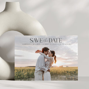 Mooie stijlvolle tekstoverlay twee koppel foto's save the date