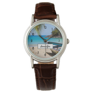 Mooie Tropische strand met een roeiboot Horloge