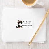 Mooie Tuxedo Kitten met Bloemen Etiket (Insitu)