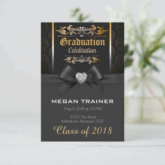 Mooie uitnodiging voor Afstuderen in zwart-wit en  (Staand voorkant)