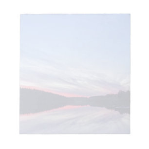 Mooie Wilderness Sunset over Lake Foto Notitieblok