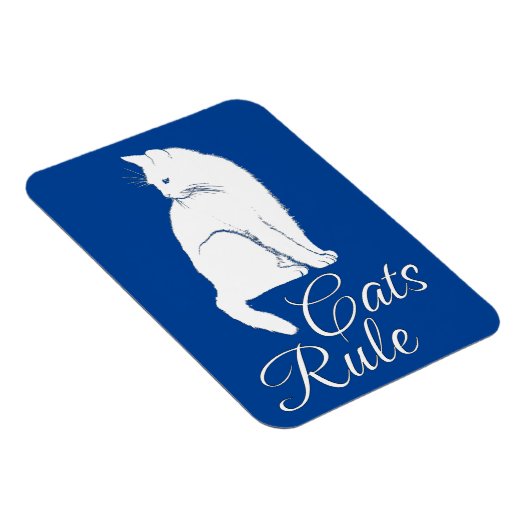 Mooie Witte Zittende Kat met "Katten Regel" Tekst Magneet (Rechterzijde)