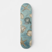 Mooie zeeschelpen in blauw skateboard (Voorkant)