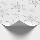 Mooie zilveren kerstsnowflakes cadeaupapier (Hoek)