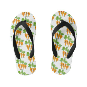 Mooie zingende wortelkwartet cartoonillustratie kinder teenslippers