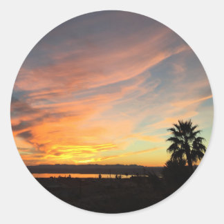 Mooie zonsondergang boven het Havasu-meer Ronde Sticker