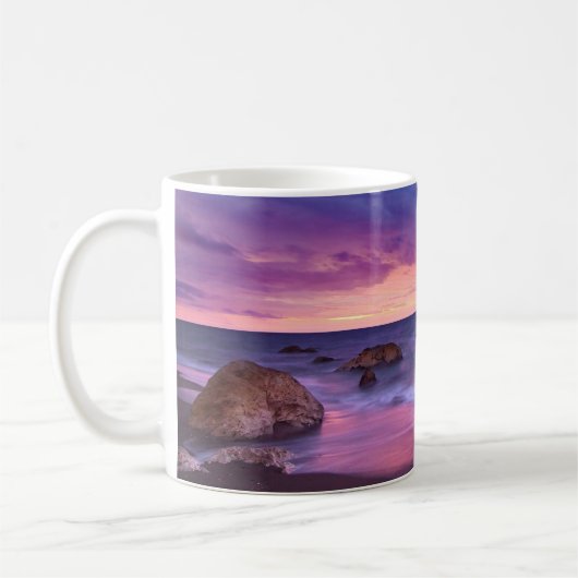 Mooie zonsondergang kustfoto koffiemok (Links)