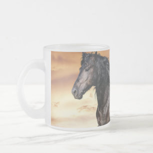 Mooie zwarte paard matglas koffiemok