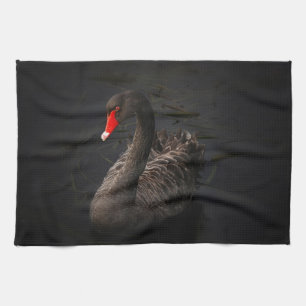 Mooie zwarte zwaan met een helder rood dok theedoek