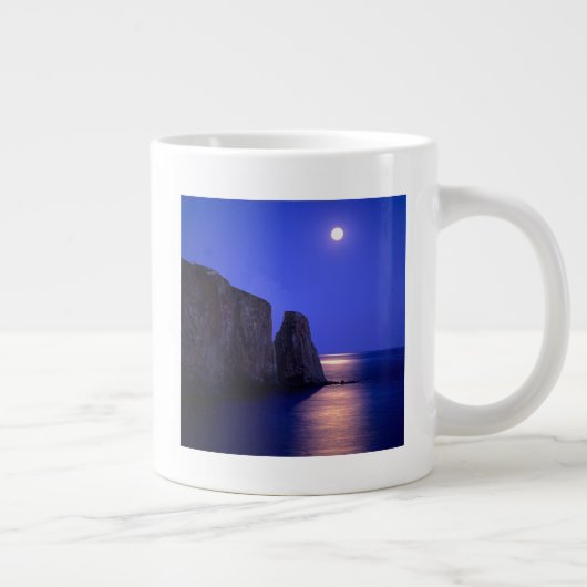 Moon At Dusk Perce Rock Gaspe Coast Quebec Extra Grote Beker (Rechts)