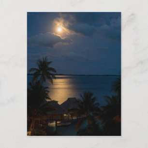 Moon bora bora briefkaart