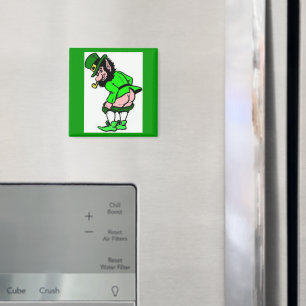 Mooning Leprechaun Magneet