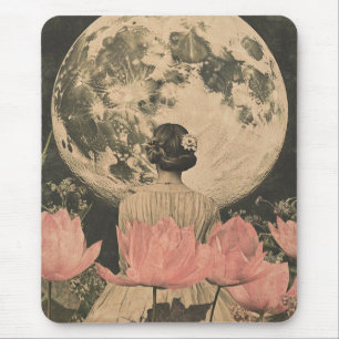 Moonlit Elegance - Back Uitzicht van Vrouw met Maa Muismat