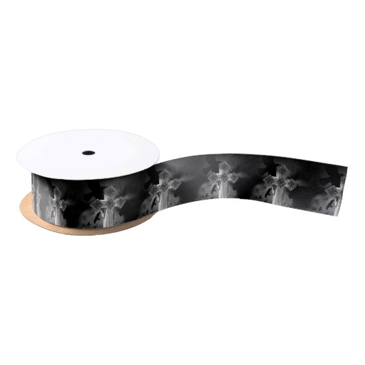 Moonlit GraveYard Gothic Cross met Krogen Lint (Spoel)