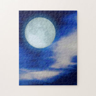 Moonscape met onverlichte wolken legpuzzel