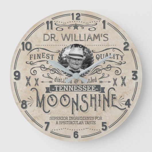 Moonshine  Hillbilly Medicine Custom Funny Grote Klok (Voorkant)