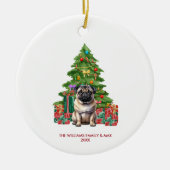 Mopshond gepersonaliseerde kerst keramisch ornament (Voorkant)