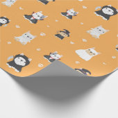 Mopshonden Halloween Patroon Cadeaupapier (Hoek)
