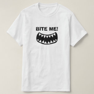 Mords-moi ! t-shirt blanc amusant avec des dents p