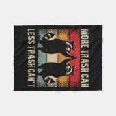 More Trash Can Less Trash Can’t Funny Raccoon  Fleece Deken (Voorkant (Horizontaal))