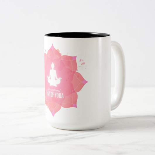 "Morning Elixir: Rise and Sip Mok" Tweekleurige Koffiemok (Voorkant rechts)
