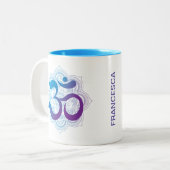 Morning Mantra Paarse Blauwe Om Tweekleurige Koffiemok (Voorkant links)