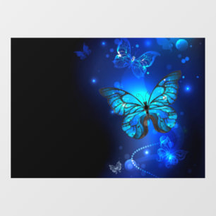 Morpho Butterfly in de donkere achtergrond Raamsticker