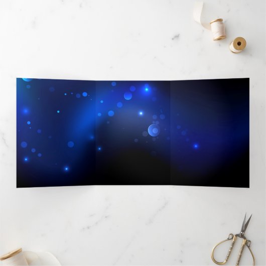 Morpho Vlinder in de Donkere Achtergrond Drieluik Uitnodiging (Binnen)