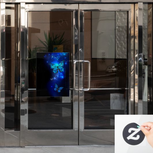 Morpho Vlinder in de Donkere Achtergrond Raamsticker (Kantoordeur)