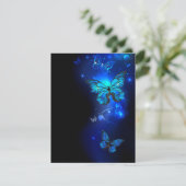 Morpho Vlinder in de Donkere Achtergrond RSVP Kaartje (Staand voorkant)