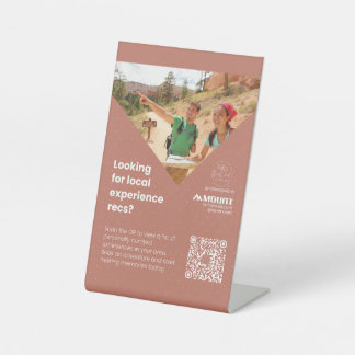 Mos en magnolia's voetstuk reclamebord met voetstuk