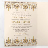 Mosterd Ikat Alles in een Anand Karaj Sikh bruilof Drieluik Uitnodiging (Binnenzijde eerst)