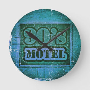 Motel 1990s Art Design Ronde Klok