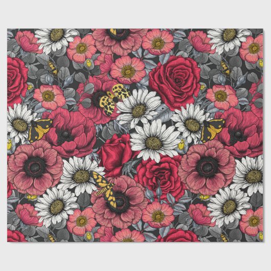 Moten op bloemenmix in rood en grijs cadeaupapier (Vlak)