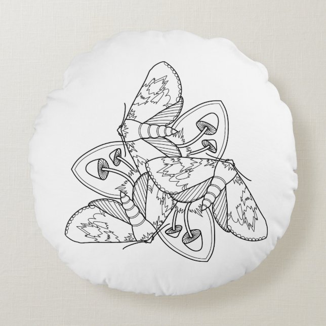 Moth and Mushroom Sierkussen Rond Kussen (Voorkant)