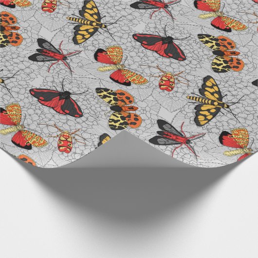 Moths on hydrangea cadeaupapier (Hoek)