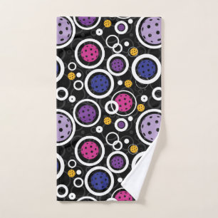 Motif avec des boules de saucisses sur noir