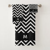 Motif Chic Chevron sur Monogramme Noir et Blanc (En situation)