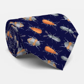 Motif cravate de l'insecte du scarabée (Roulé)