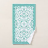 Motif damassé bleu turquoise clair, bordures de pé (Serviette à main)