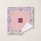 Motif damassé bourguignon, bordures de pétoncles r (Gant de toilette)