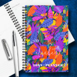 Motif de feuille vibre monogramme<br><div class="desc">Ce planificateur personnalisé vous propose votre monogramme et votre prénom en lettres chic sur un arrière - plan de feuilles dynamiques aux couleurs cool. Idéal pour vous-même ou un grand cadeau pour toute occasion.</div>