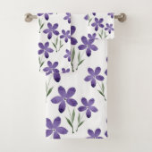 Motif de fleurs d'aquarelle violette (En situation)