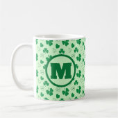 Motif de monogramme personnalisé Shamrock vert Mug (Gauche)