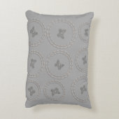 Motif de papillon gris argent mou Coussin (Dos(Vertical))