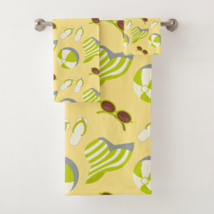 Motif de plage avec lunettes de soleil et casquett