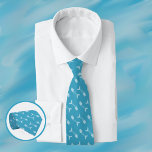 Motif de poisson bleu Cravate<br><div class="desc">Cette cravate de designer bleu motif en poison fera un joli cadeau aux papas qui aiment pêcher :) © ArianeC Illustrations-Tous droits réservés</div>