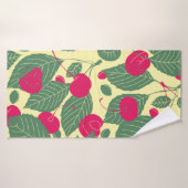 Motif d'été de couleur vive avec cerises. Grappe (Serviette de bain)